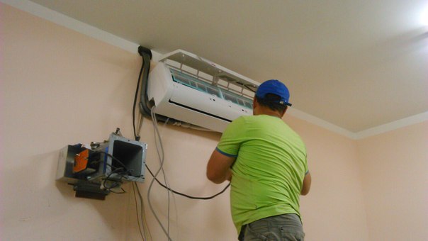 Стандартный монтаж кондиционера по низкой цене